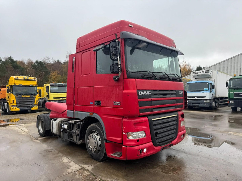 DAF 105 XF 460 Space Cab (MANUAL GEARBOX / BOITE MANUELLE) - Tracteur routier: photos 3 DAF 105 XF 460 Space Cab (MANUAL GEARBOX / BOITE MANUELLE) - Tracteur routier: photos 3