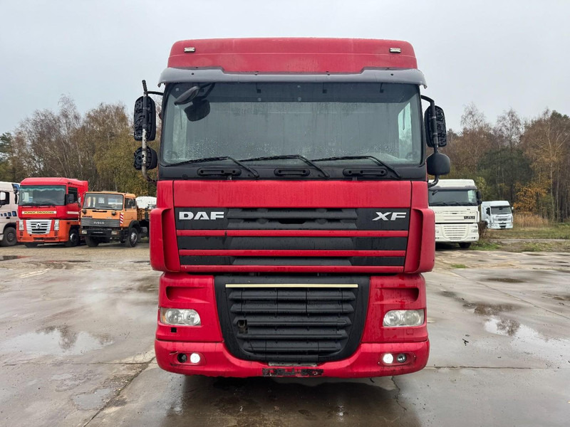 DAF 105 XF 460 Space Cab (MANUAL GEARBOX / BOITE MANUELLE) - Tracteur routier: photos 2 DAF 105 XF 460 Space Cab (MANUAL GEARBOX / BOITE MANUELLE) - Tracteur routier: photos 2
