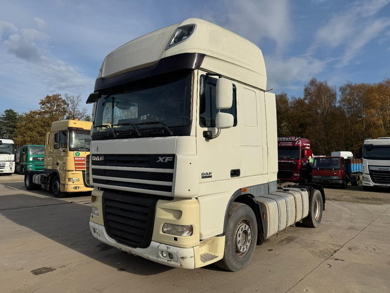 DAF 105 XF 460 Super Space Cab (MANUAL GEARBOX / BOITE MANUELLE) - Tracteur routier: photos 1 DAF 105 XF 460 Super Space Cab (MANUAL GEARBOX / BOITE MANUELLE) - Tracteur routier: photos 1