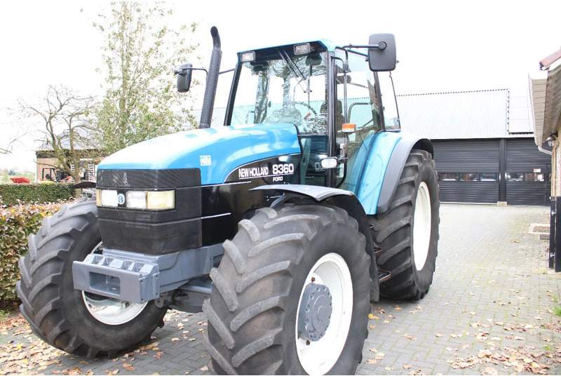 New Holland 8360 - Tracteur agricole: photos 5 New Holland 8360 - Tracteur agricole: photos 5