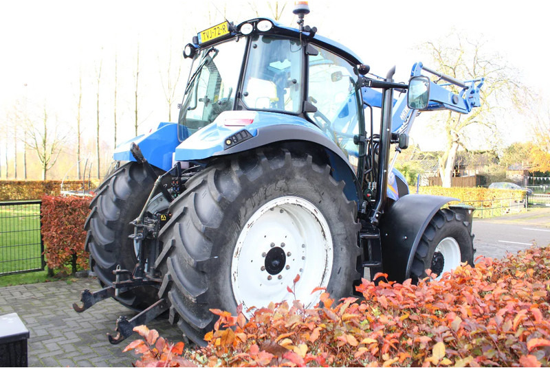 New Holland T5.105 Met voorlader - Tracteur agricole: photos 3 New Holland T5.105 Met voorlader - Tracteur agricole: photos 3