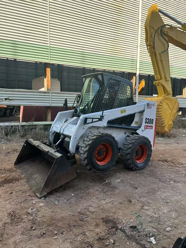 Mini chargeuse BOBCAT s300: photos 8