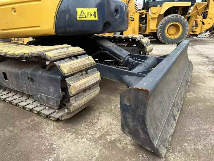 Best Quality Komatsu PC35mr Used Mini Excavator Earth-moving Machinery in Good Condition - Pelle sur chenille: photos 5 Best Quality Komatsu PC35mr Used Mini Excavator Earth-moving Machinery in Good Condition - Pelle sur chenille: photos 5