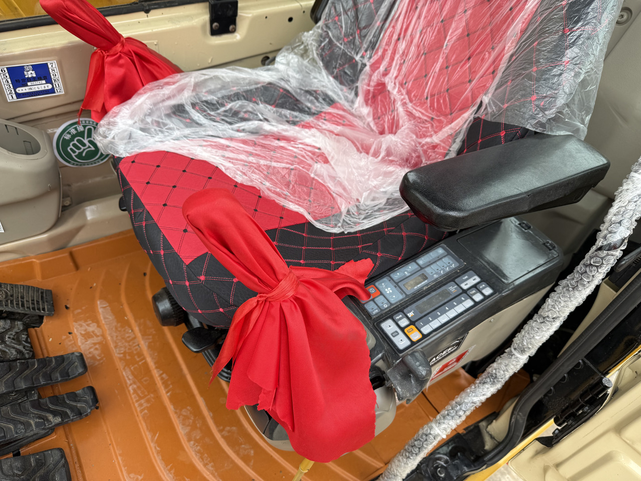 Pelle sur chenille CATERPILLAR 320b [ Copy ] [ Copy ] [ Copy ] [ Copy ] [ Copy ]: photos 18