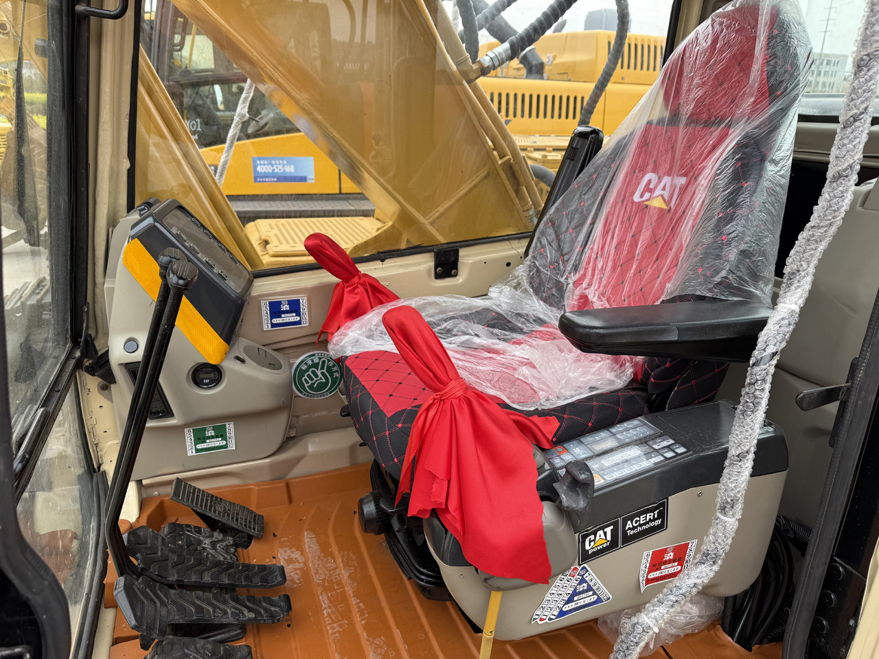 Pelle sur chenille CATERPILLAR 320b [ Copy ] [ Copy ] [ Copy ] [ Copy ] [ Copy ]: photos 16