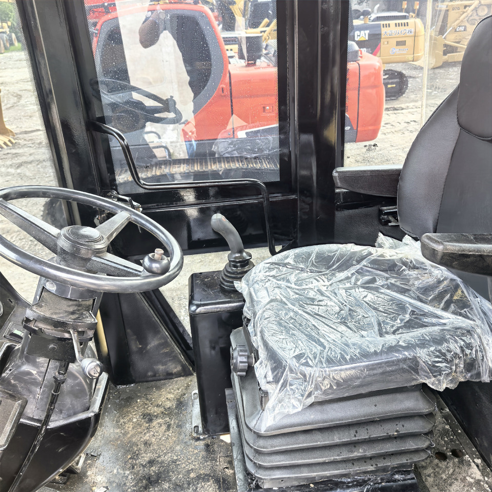 Chargeuse sur pneus CATERPILLAR 966H [ Copy ] [ Copy ] [ Copy ] [ Copy ] [ Copy ]: photos 9