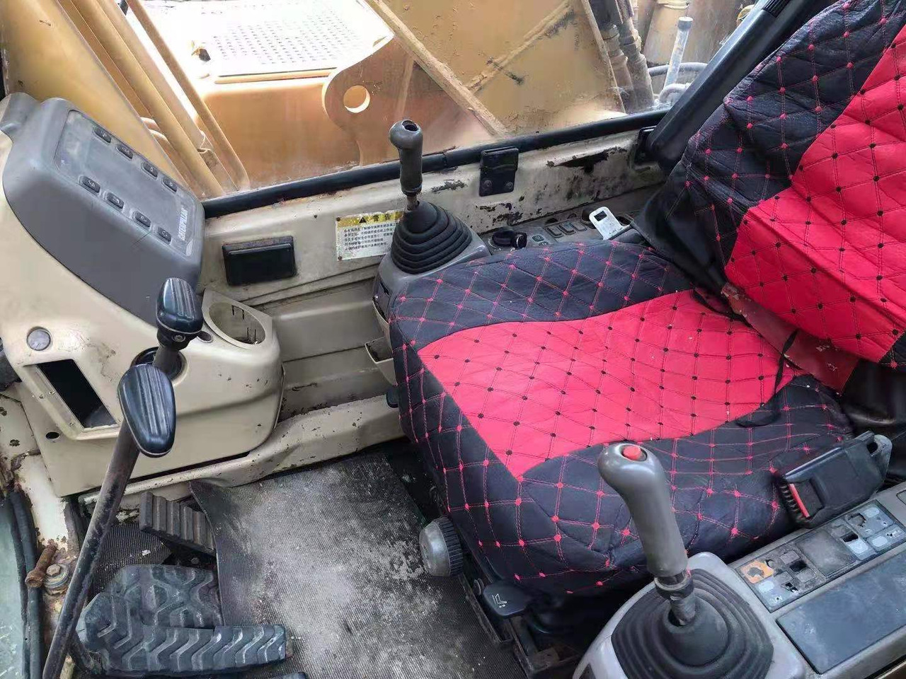 CATERPILLAR Used CAT 320b Excavator - Pelle sur chenille: photos 4 CATERPILLAR Used CAT 320b Excavator - Pelle sur chenille: photos 4