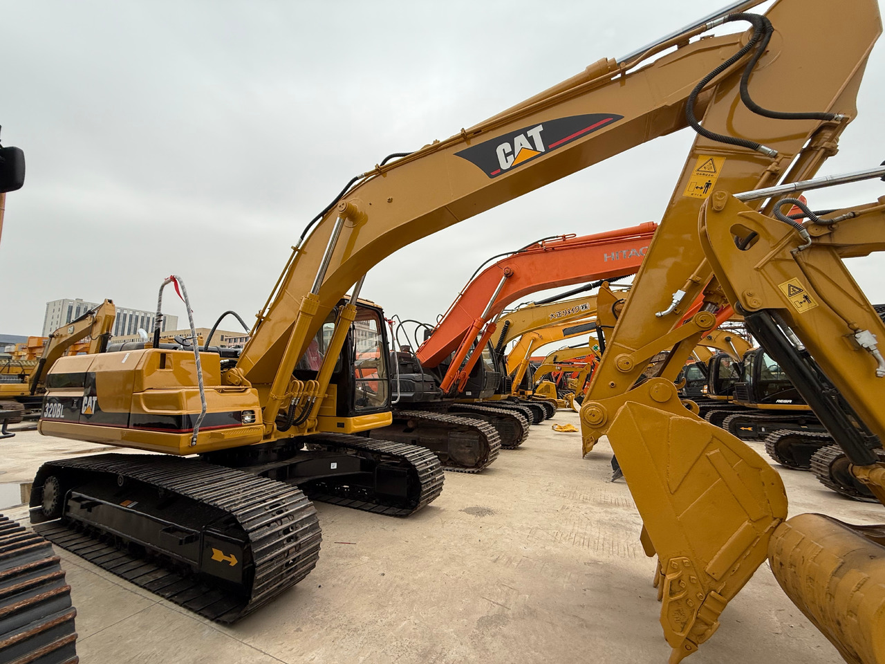 CATERPILLAR Used Cat 320B Excavator - Pelle sur chenille: photos 5 CATERPILLAR Used Cat 320B Excavator - Pelle sur chenille: photos 5