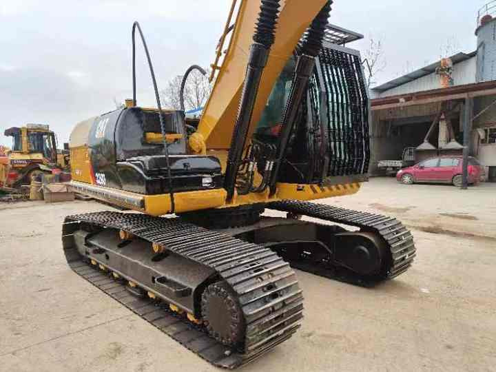 Certified CAT 320D Used Construction Machine | No Accidents, Ready to Work | Price Negotiable - Pelle sur chenille: photos 4 Certified CAT 320D Used Construction Machine | No Accidents, Ready to Work | Price Negotiable - Pelle sur chenille: photos 4