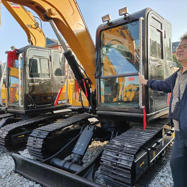 China Brand Used Sany Sy95c Mini Excavator 6ton Crawler Earth Digger Machine for Sale - Pelle sur chenille: photos 3 China Brand Used Sany Sy95c Mini Excavator 6ton Crawler Earth Digger Machine for Sale - Pelle sur chenille: photos 3
