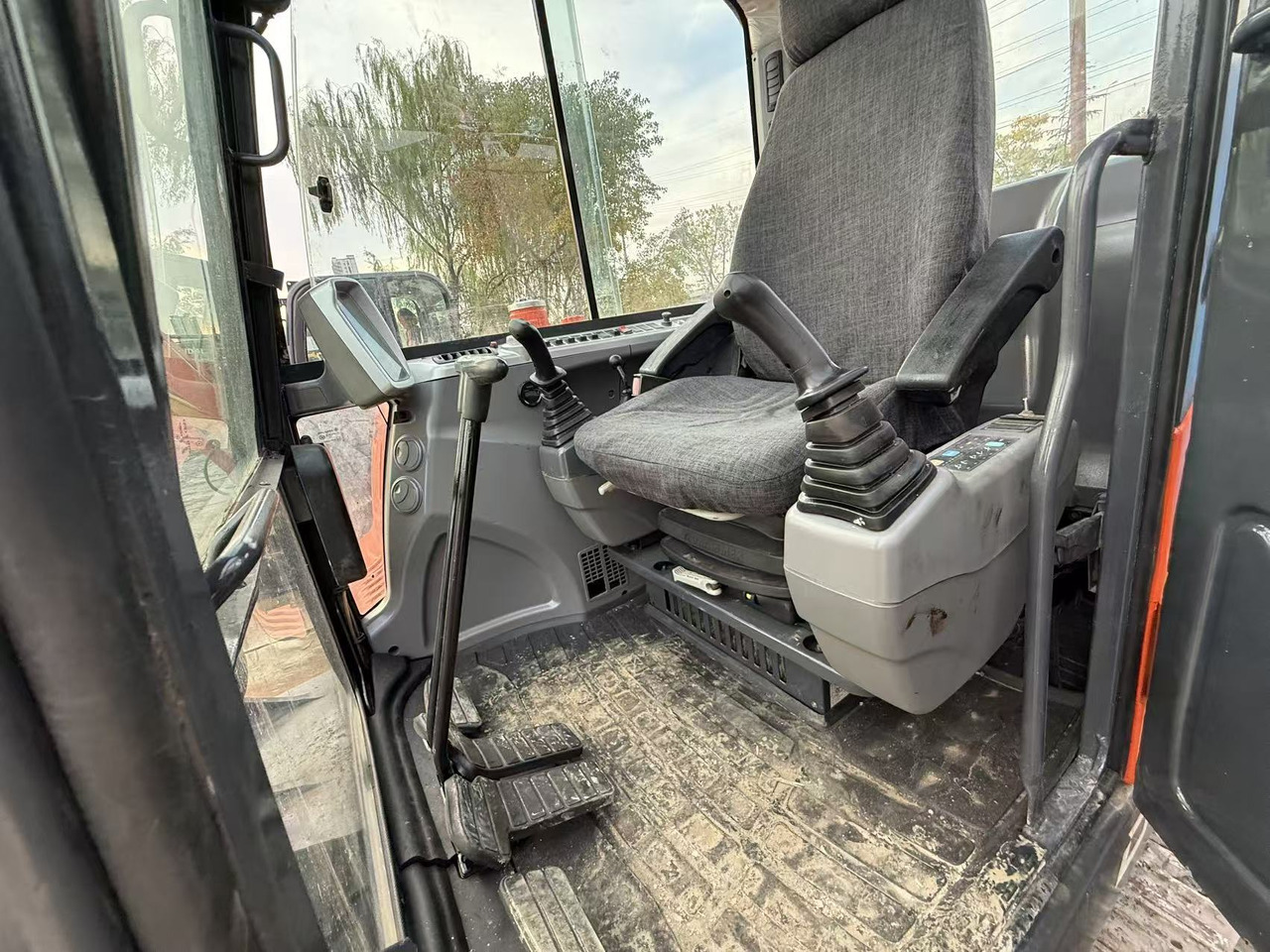 Mini pelle DOOSAN Used large Doosan DX60 excavators, original DX60 used excavators, 6-ton DX60 hydraulic excavators, best-selling at low prices.: photos 14