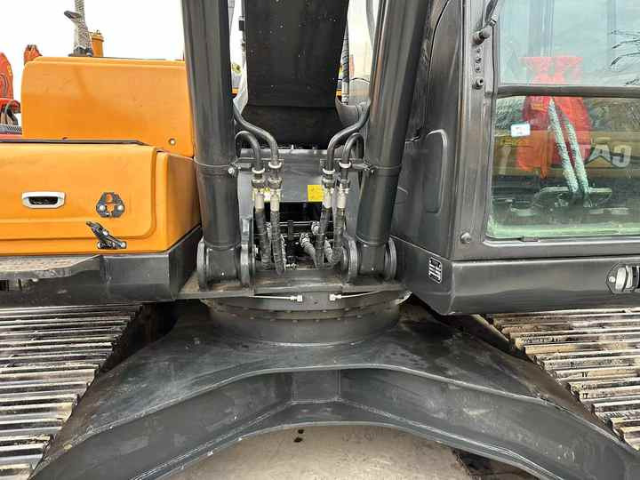 Excellent Performance Korea Brand Hyundai 225-9 Excavator with 800mm Wide Truck Shoe on Hot Sale Used hyundai 220 225 Excavator - Pelle: photos 4 Excellent Performance Korea Brand Hyundai 225-9 Excavator with 800mm Wide Truck Shoe on Hot Sale Used hyundai 220 225 Excavator - Pelle: photos 4