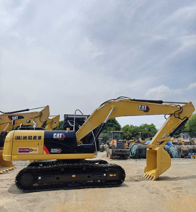 Good Condition Used Cat Excavator 320D2 Caterpillar Second Hand Excavator 312D 315D 320d for Sale - Pelle sur chenille: photos 4 Good Condition Used Cat Excavator 320D2 Caterpillar Second Hand Excavator 312D 315D 320d for Sale - Pelle sur chenille: photos 4