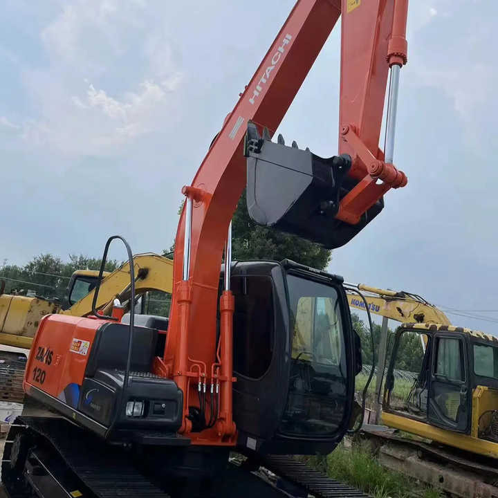 HITACHI ZX120-6 Original Japan Surplus Hitachi ZX120-6 for Sale - Pelle sur chenille: photos 3 HITACHI ZX120-6 Original Japan Surplus Hitachi ZX120-6 for Sale - Pelle sur chenille: photos 3