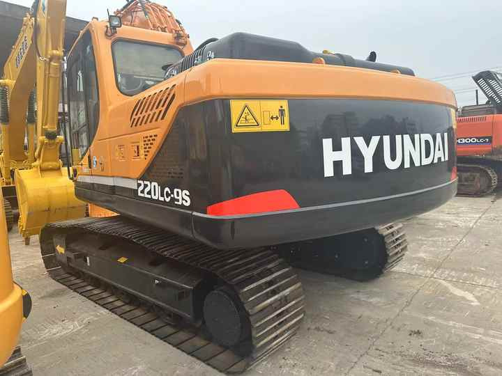 Hyundai Digger 220lc-9s Second Hand Korea Made High Performance Machine Hyundai Excavator for Sale - Pelle sur chenille: photos 3 Hyundai Digger 220lc-9s Second Hand Korea Made High Performance Machine Hyundai Excavator for Sale - Pelle sur chenille: photos 3