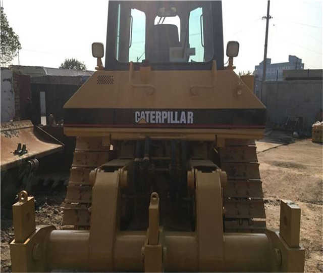 Low Price Cat D6m Original Made Dozer , Used Bulldozer Cat D6 D6m D6h D6g D6k , Original Bulldozer - Bulldozer: photos 5 Low Price Cat D6m Original Made Dozer , Used Bulldozer Cat D6 D6m D6h D6g D6k , Original Bulldozer - Bulldozer: photos 5