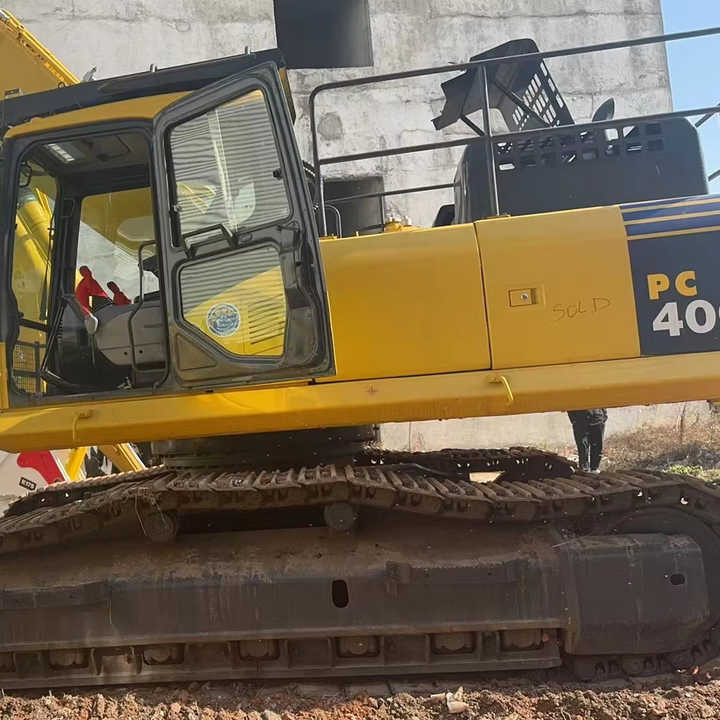 Middle Size Good Condition Used komatsu Pc400-7 Excavator Used komatsu Pc400-7 Excavator in China for Sale - Pelle: photos 1 Middle Size Good Condition Used komatsu Pc400-7 Excavator Used komatsu Pc400-7 Excavator in China for Sale - Pelle: photos 1