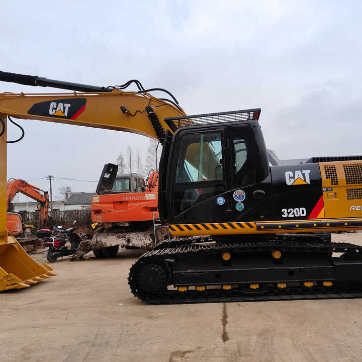 Second Hand Excavator 330D Used Low Price Caterpillar CAT 312D 315D 320D 325D in Good Condition - Pelle sur chenille: photos 1 Second Hand Excavator 330D Used Low Price Caterpillar CAT 312D 315D 320D 325D in Good Condition - Pelle sur chenille: photos 1