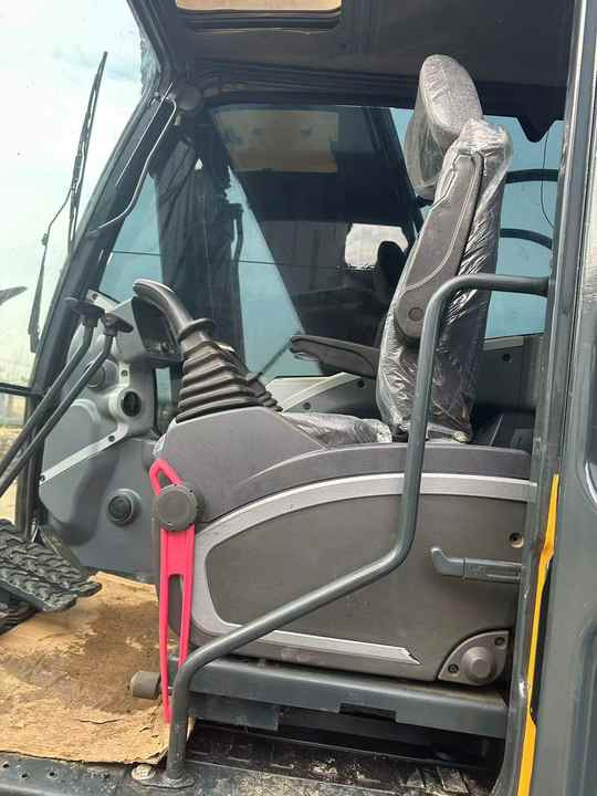 Used 100% Original Korea Brand hyundai 220-9 Excavator for Sale - Pelle: photos 4 Used 100% Original Korea Brand hyundai 220-9 Excavator for Sale - Pelle: photos 4