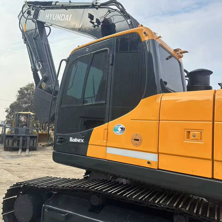 Used 100% Original Korea Brand hyundai 220-9 Excavator for Sale - Pelle: photos 1 Used 100% Original Korea Brand hyundai 220-9 Excavator for Sale - Pelle: photos 1