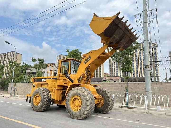 Used CAT 980f 980g 980c Wheel Loader Second Hand Condition CAT 966H 966F 966E 966G Front Loaders for Sale - Chargeuse sur pneus: photos 5 Used CAT 980f 980g 980c Wheel Loader Second Hand Condition CAT 966H 966F 966E 966G Front Loaders for Sale - Chargeuse sur pneus: photos 5