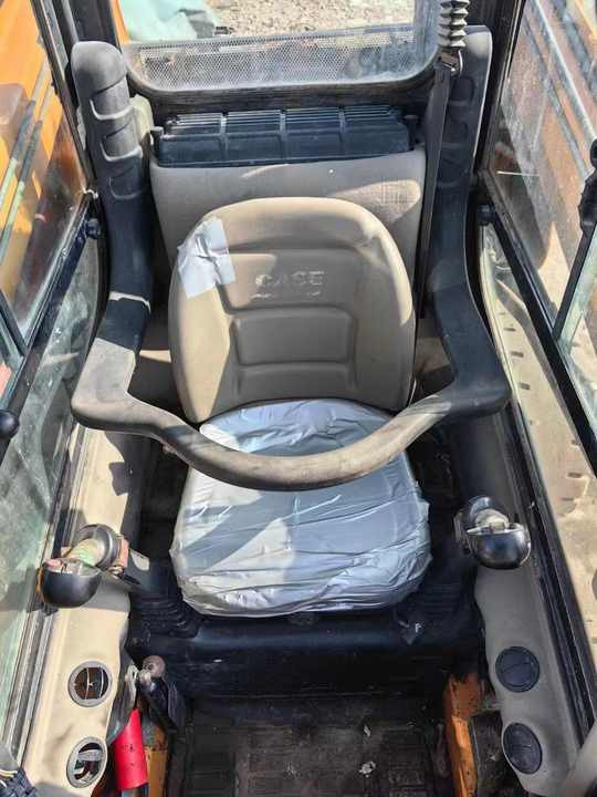 Used Case Sr200 Skid Steer 3tons Mini Loader Original case Sr175 Sr200 Sr250 Skid Steers in Stock for Sale - Mini chargeuse: photos 5 Used Case Sr200 Skid Steer 3tons Mini Loader Original case Sr175 Sr200 Sr250 Skid Steers in Stock for Sale - Mini chargeuse: photos 5