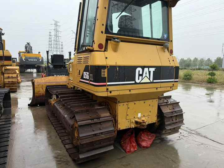 Used Cat D5G Crawler Bulldozer Original CAT Brand Bulldozer Second Hand Cat D5H D5 D5C D5N D5M LGP Dozer for Sale - Bulldozer: photos 3 Used Cat D5G Crawler Bulldozer Original CAT Brand Bulldozer Second Hand Cat D5H D5 D5C D5N D5M LGP Dozer for Sale - Bulldozer: photos 3