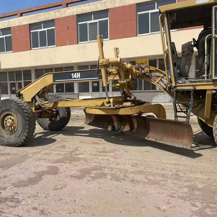 Used Caterpillar 14h Motor Grader Cat14H Very Good Quality Motor Grader Cat 14H Grader Price No Reviews yet - Niveleuse: photos 3 Used Caterpillar 14h Motor Grader Cat14H Very Good Quality Motor Grader Cat 14H Grader Price No Reviews yet - Niveleuse: photos 3