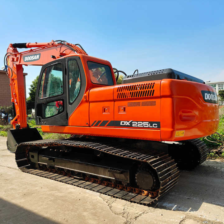 Used Doosan 225LC Excavator | Low Hours | Heavy-Duty Performance | Global Shipping - Pelle: photos 1 Used Doosan 225LC Excavator | Low Hours | Heavy-Duty Performance | Global Shipping - Pelle: photos 1