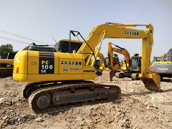 Used Good Quality Japan Original PC160-7 in Good Condition PC160-7 Komatsu - Pelle sur chenille: photos 2 Used Good Quality Japan Original PC160-7 in Good Condition PC160-7 Komatsu - Pelle sur chenille: photos 2