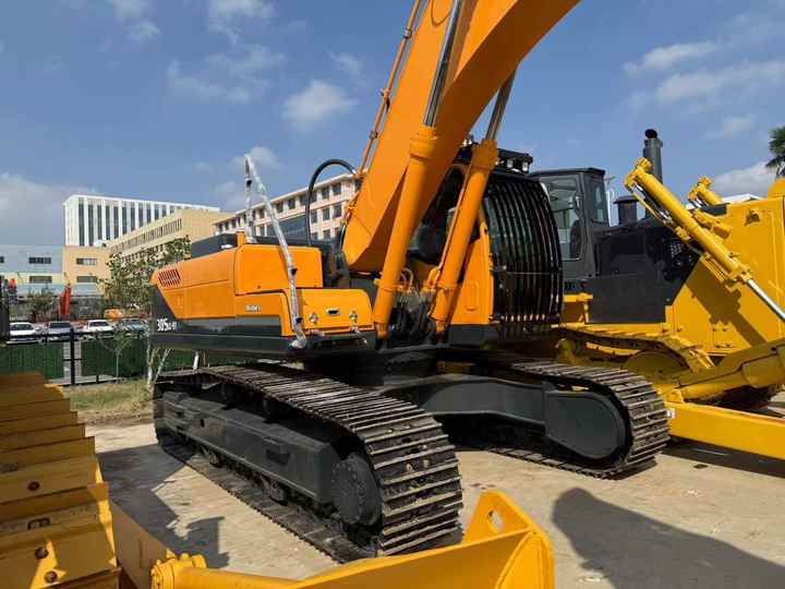 Used HYUNDAI305lc-9c Hydraulic Excavator with Excellent Performance hyundai Running Working Condition Low Price for Sale - Pelle: photos 3 Used HYUNDAI305lc-9c Hydraulic Excavator with Excellent Performance hyundai Running Working Condition Low Price for Sale - Pelle: photos 3