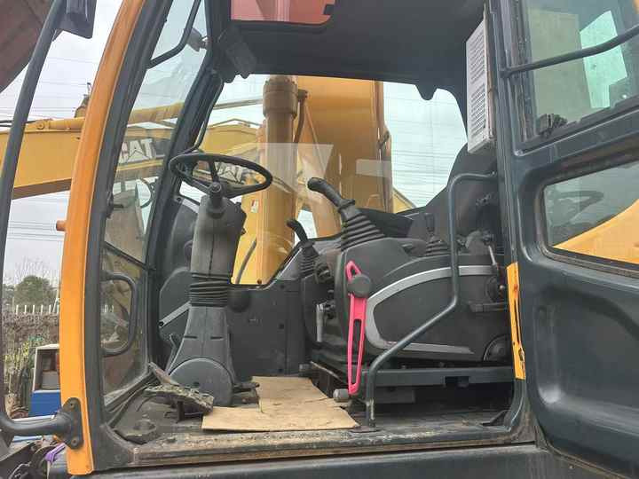 Used Hyundai Korea Hydraulic Excavator Hyundai 210-9 Excavator Excellent Condition 21 Ton Used Excavator for Sale - Pelle: photos 5 Used Hyundai Korea Hydraulic Excavator Hyundai 210-9 Excavator Excellent Condition 21 Ton Used Excavator for Sale - Pelle: photos 5