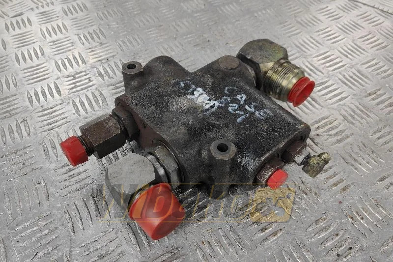 Case 921 - Valve hydraulique pour Engins de chantier: photos 1 Case 921 - Valve hydraulique pour Engins de chantier: photos 1