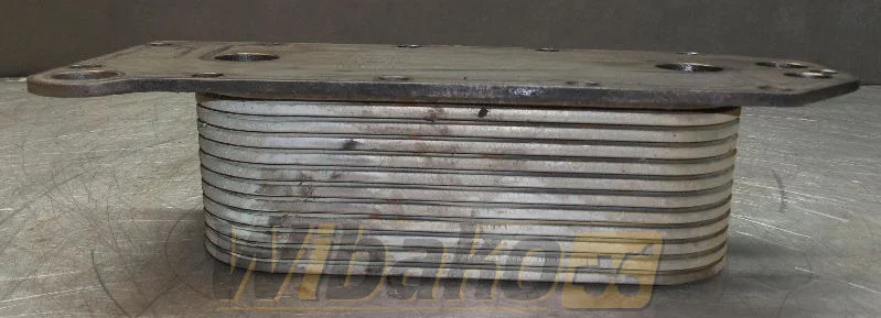 Cummins 3918175 - Radiateur d'huile pour Engins de chantier: photos 1 Cummins 3918175 - Radiateur d'huile pour Engins de chantier: photos 1