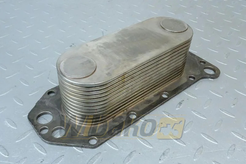 Cummins 3974815 - Radiateur d'huile pour Engins de chantier: photos 1 Cummins 3974815 - Radiateur d'huile pour Engins de chantier: photos 1
