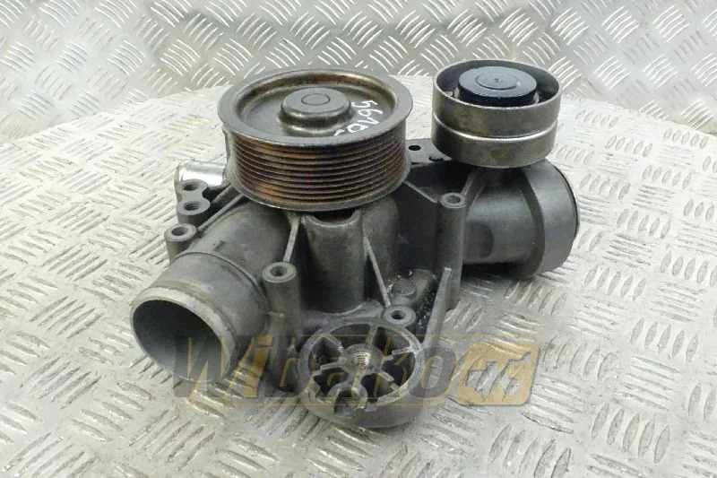 Deutz 04901740 - Pompe à eau: photos 1 Deutz 04901740 - Pompe à eau: photos 1
