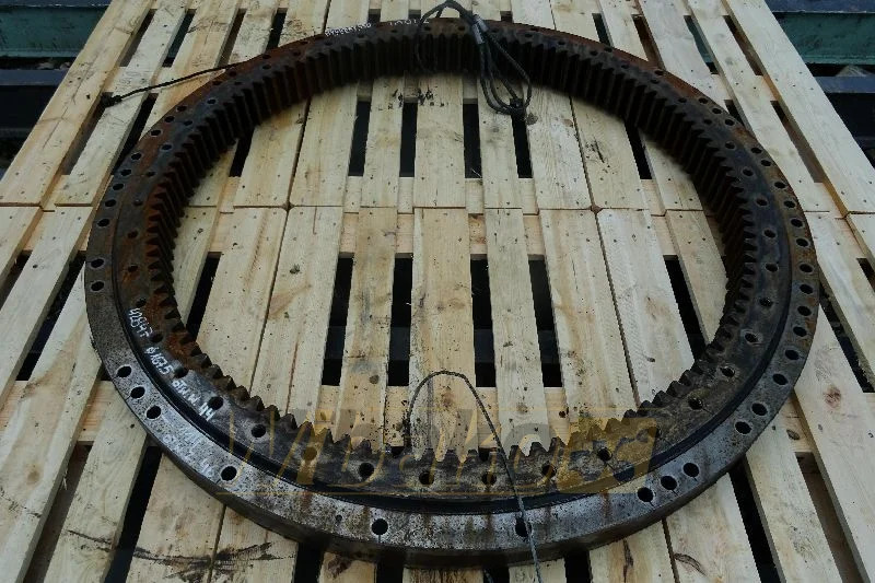 Hyundai 450 - Couronne d'orientation pour Engins de chantier: photos 1 Hyundai 450 - Couronne d'orientation pour Engins de chantier: photos 1