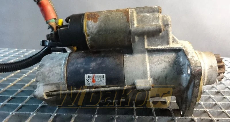 Mitsubishi M009T80573 4410ME441057 - Démarreur pour Engins de chantier: photos 1 Mitsubishi M009T80573 4410ME441057 - Démarreur pour Engins de chantier: photos 1