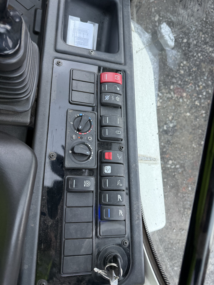 LIEBHERR 514 Stereo - Chargeuse sur pneus: photos 5 LIEBHERR 514 Stereo - Chargeuse sur pneus: photos 5