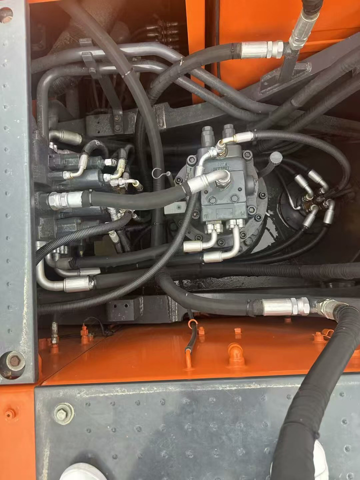 Doosan DX225LC-9C - Pelle sur chenille: photos 4 Doosan DX225LC-9C - Pelle sur chenille: photos 4