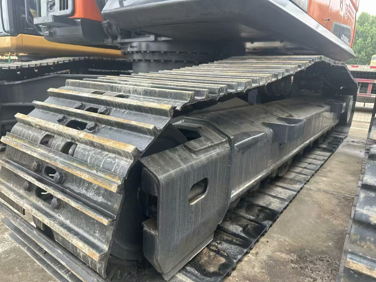Doosan DX225LC-9C - Pelle sur chenille: photos 2 Doosan DX225LC-9C - Pelle sur chenille: photos 2