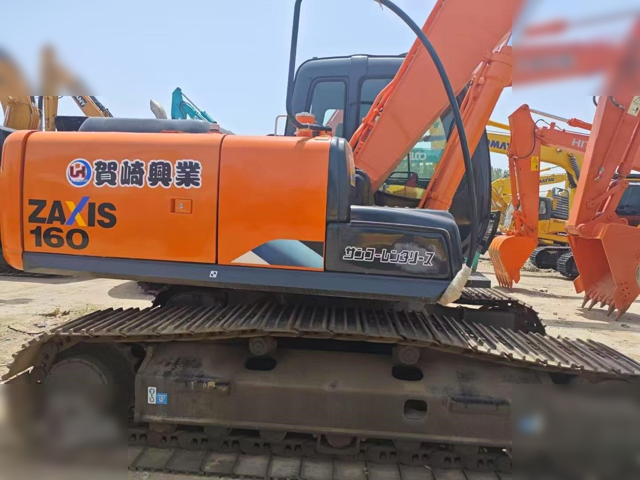 HITACHI EX160 LC - Pelle sur chenille: photos 1 HITACHI EX160 LC - Pelle sur chenille: photos 1