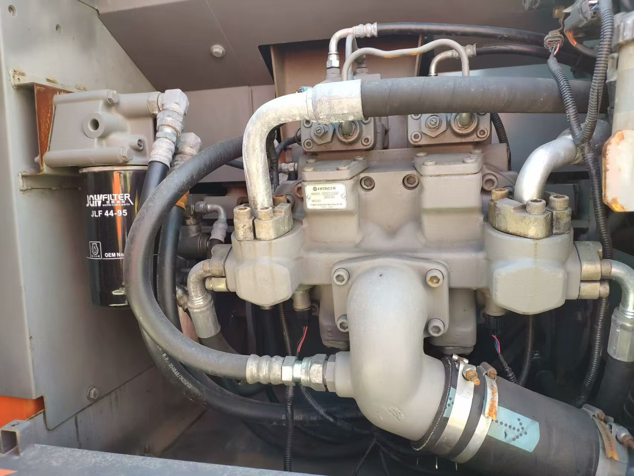 Pelle sur chenille HITACHI ZX120: photos 9