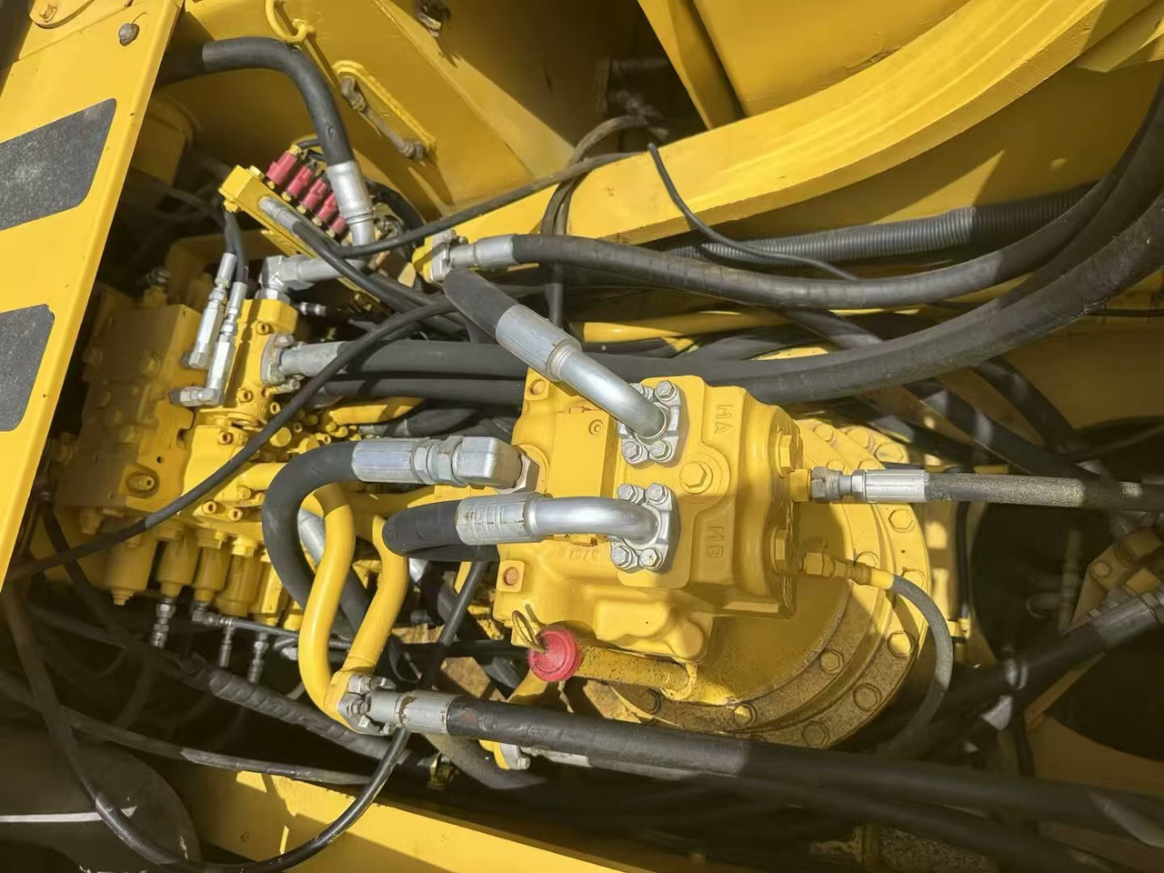Pelle sur chenille KOMATSU 350: photos 6