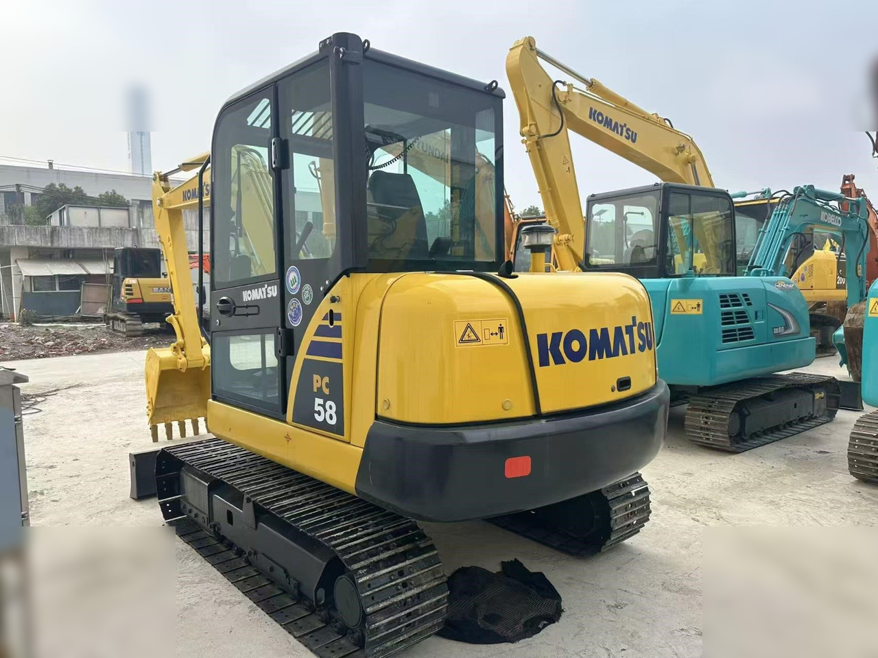KOMATSU PC56-7 - Mini pelle: photos 2 KOMATSU PC56-7 - Mini pelle: photos 2