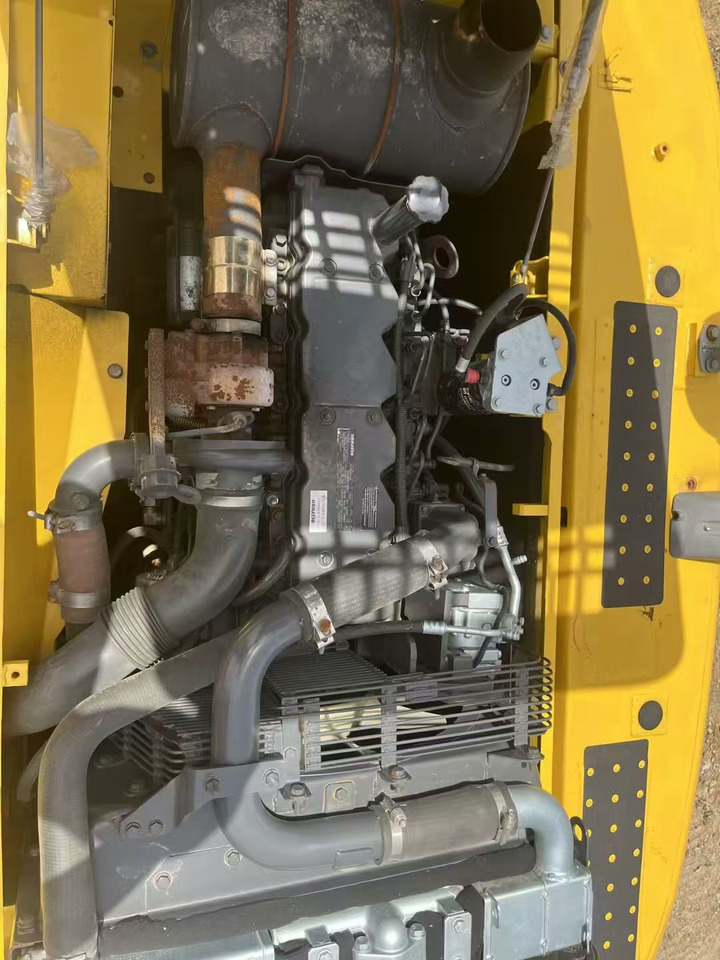 Pelle sur chenille KOMATSU pc200: photos 9