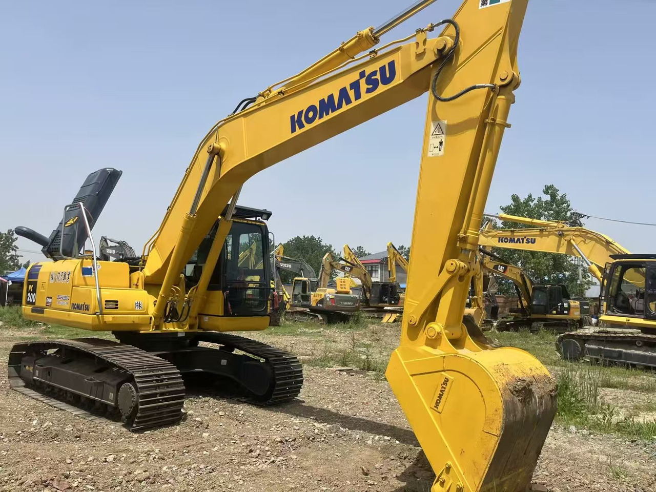 Pelle sur chenille KOMATSU pc200: photos 13