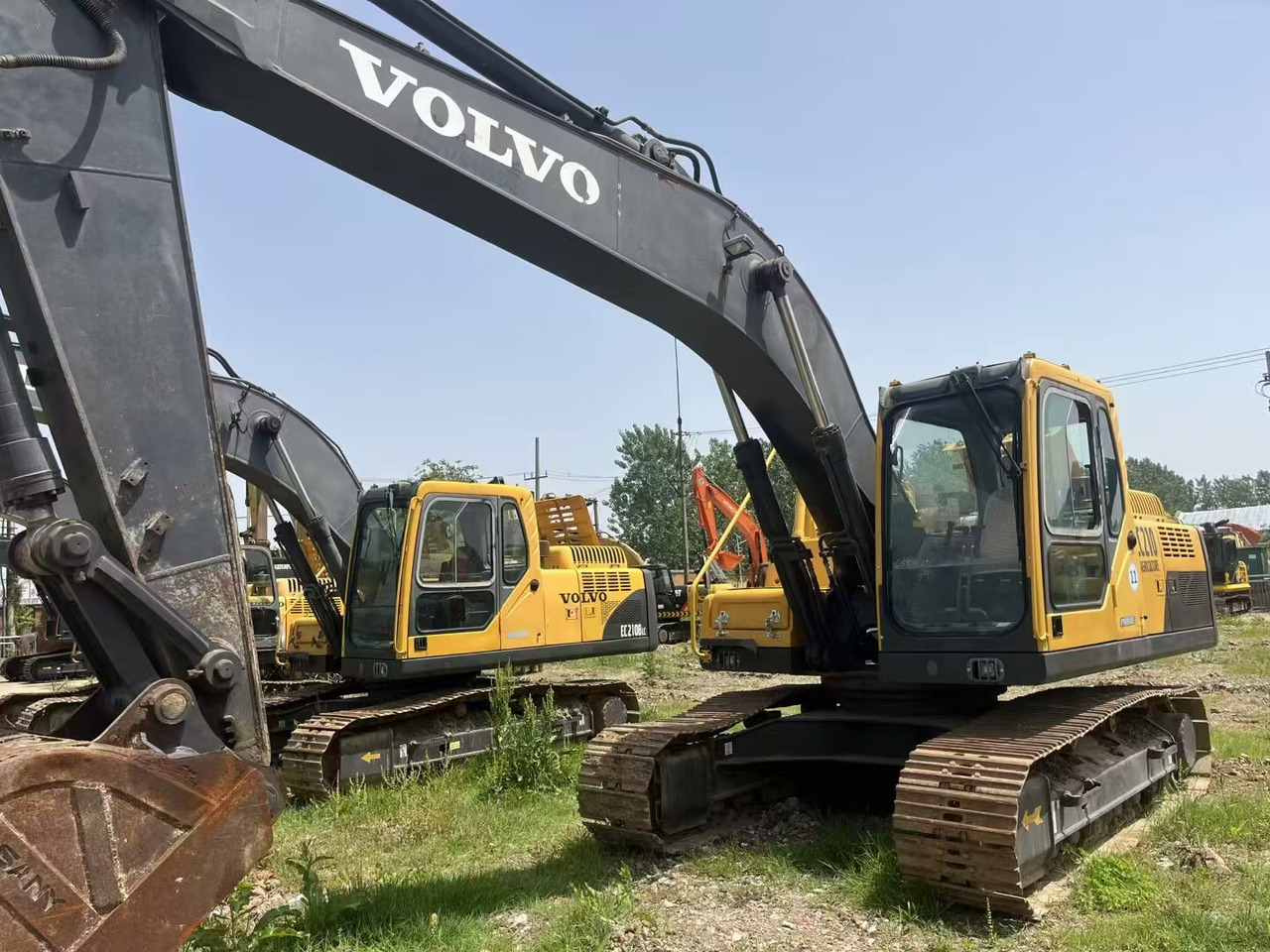 Pelle sur chenille Volvo EC210: photos 11