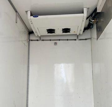 IVECO 75E16 CASSONE ISOTERMICO DUE CAMERE 2019 - Camion frigorifique: photos 3 IVECO 75E16 CASSONE ISOTERMICO DUE CAMERE 2019 - Camion frigorifique: photos 3