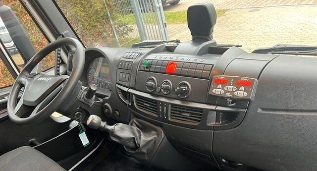 IVECO 75E16 CASSONE ISOTERMICO DUE CAMERE 2019 - Camion frigorifique: photos 4 IVECO 75E16 CASSONE ISOTERMICO DUE CAMERE 2019 - Camion frigorifique: photos 4